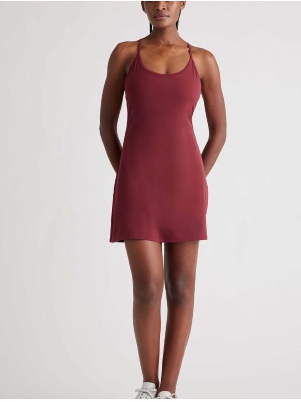 Quince Ultra form Active Dress in Burgundy/Maroon/Plum Medium